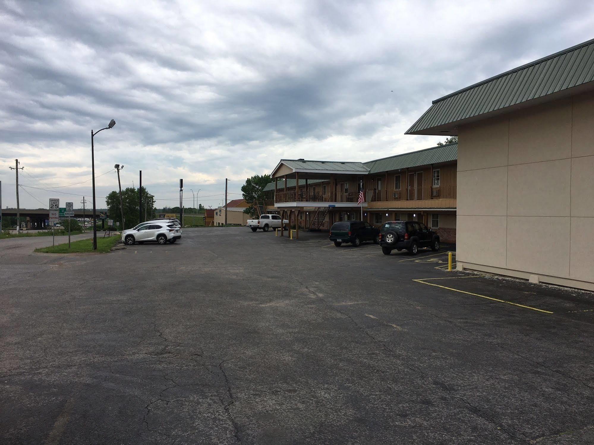 Red Roof Inn Des Moines Esterno foto